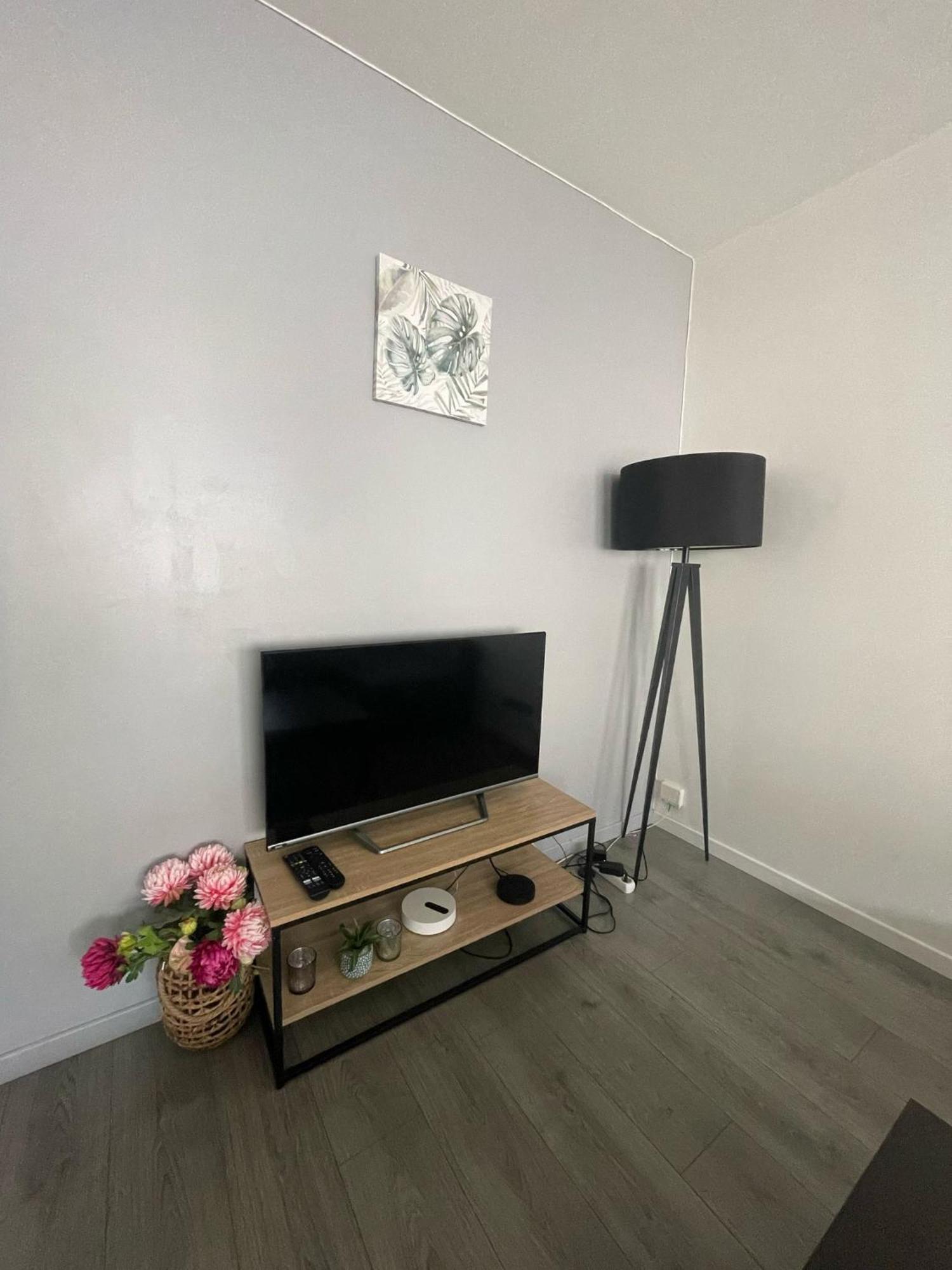 City & Cosy, Lyon Charcot- Wifi - Lave Linge - Balcon - Parking Bagian luar foto