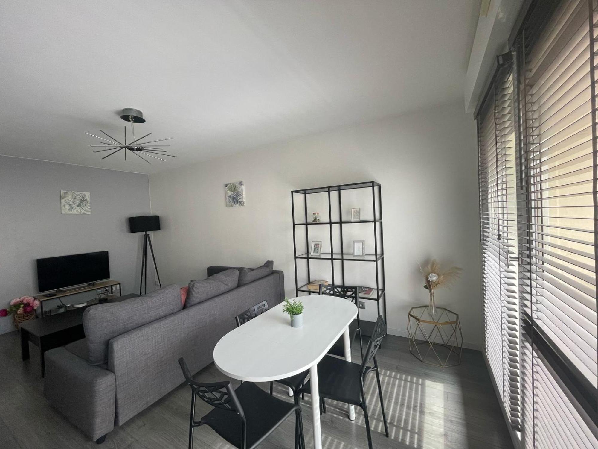 City & Cosy, Lyon Charcot- Wifi - Lave Linge - Balcon - Parking Bagian luar foto